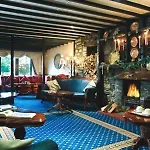 Damson Dene 4*