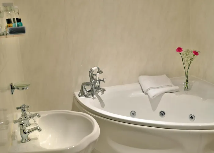 Damson Dene Hotel 4*